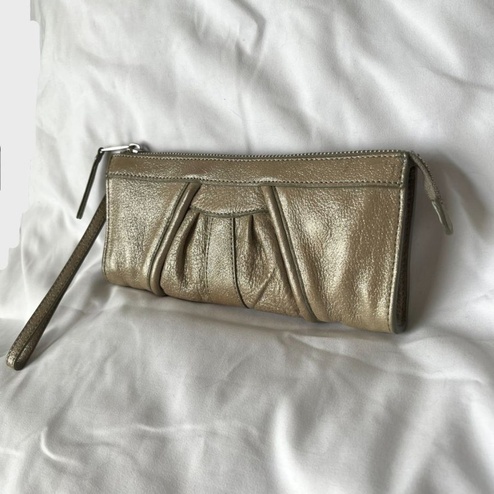 Junior Drake Beige Leather Shimmer Wristlet